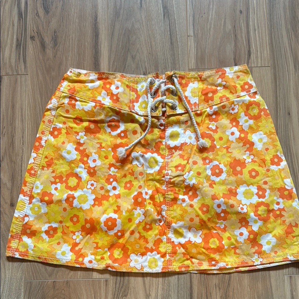 Floral Yellow and Orange Skirt - Picture 5 of 5